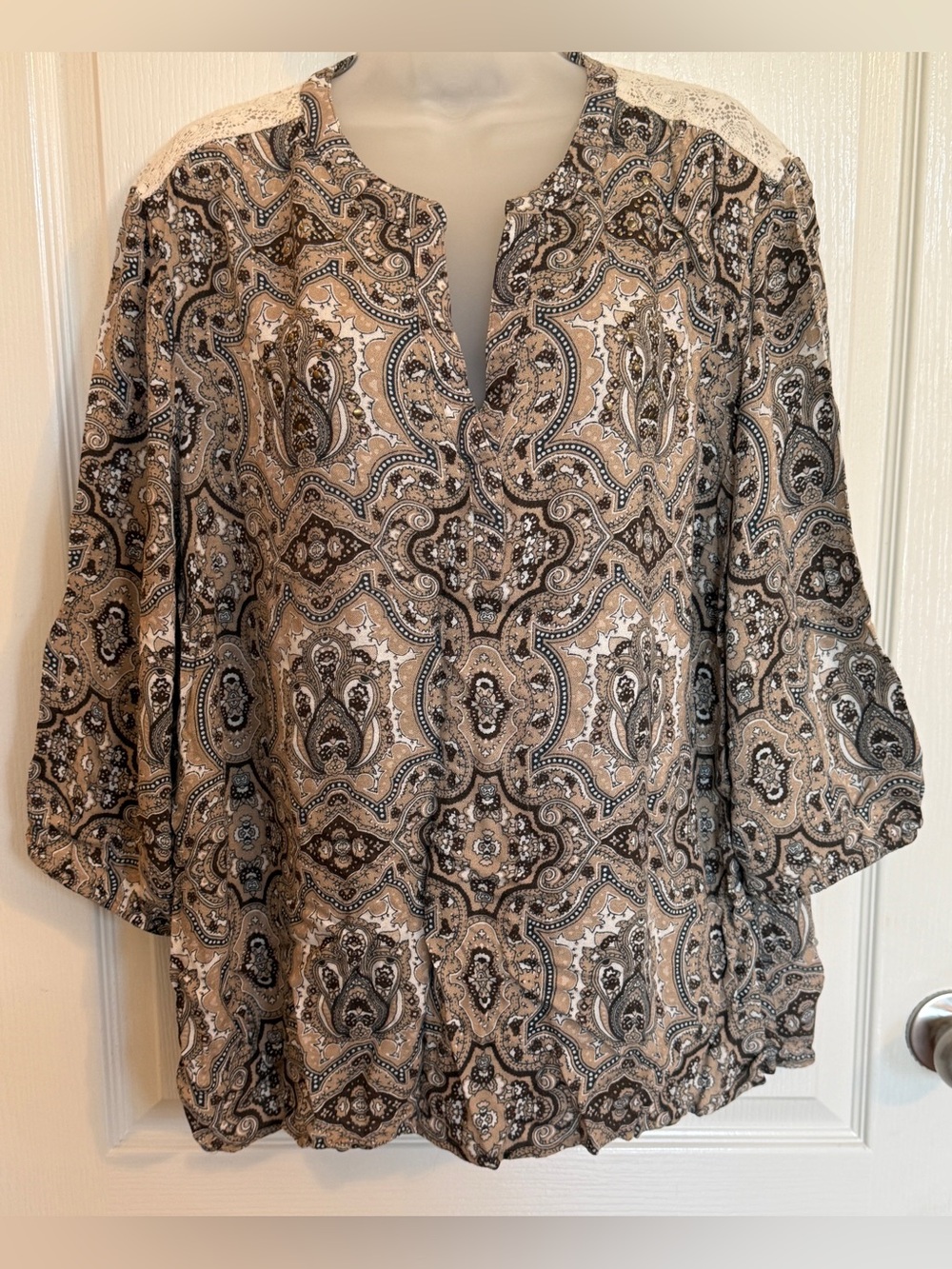 Cb Established 1962 Women's Paisley Print Blouse Beige and Black Gold Studded 3X